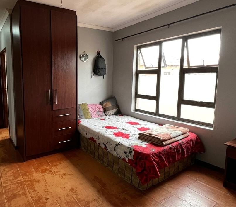 3 Bedroom Property for Sale in Victoria Mxenge Western Cape